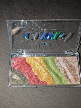 S.he Canvas Multi Color Shadow Palette